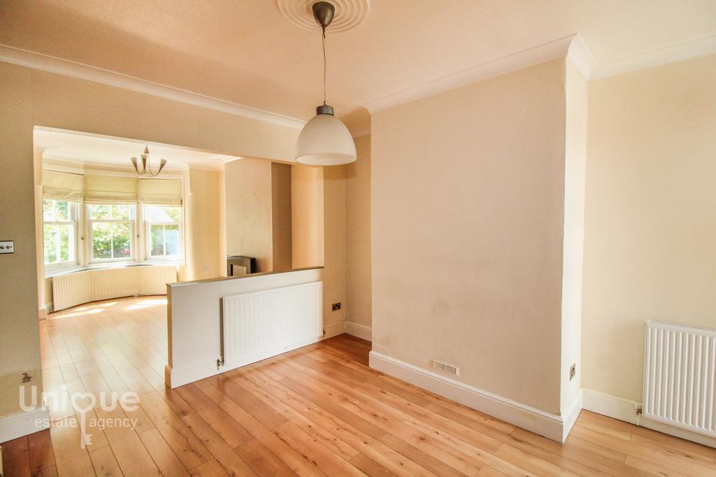 Brook Road, Lytham St. Annes, FY8 3 bed terraced house £350,000