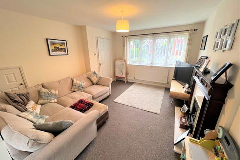 8 Dovedale Close, Ingol, Preston, PR2 3WR