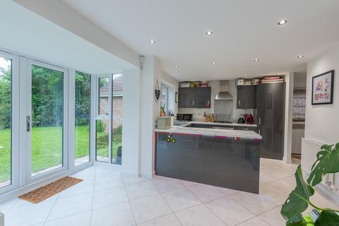 25 Dingley Lane, Yate, Bristol, BS37 7DD