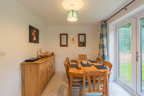 25 Dingley Lane, Yate, Bristol, BS37 7DD