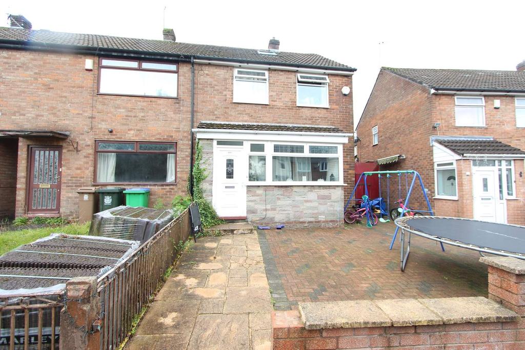 Disley Street, Sudden, Rochdale 3 bed semidetached house £135,000