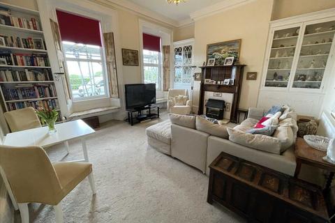 2 bedroom apartment for sale, The Crescent, Filey