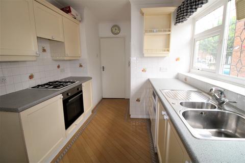 8 Colne Valley, Upminster, RM14 1QA