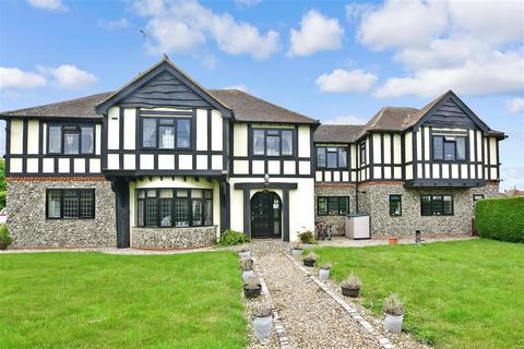8 bedroom detached house for sale - Longtye Drive, Chestfield, Whitstable, Kent