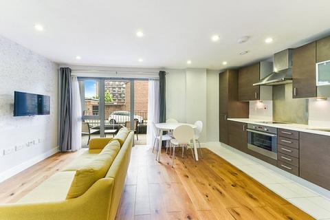 Studio to rent, Hodgeson House, 26 Christian Street, London, E1