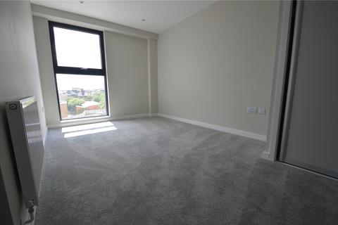 2 bedroom apartment to rent, William Street, Slough, SL1