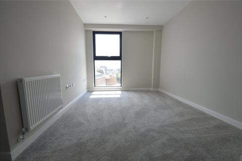 2 bedroom apartment to rent, William Street, Slough, SL1