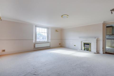 2 bedroom penthouse for sale - The Clock House, North Street, Midhurst, GU29
