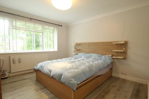 10 Dovedale Close, Caversham, Reading, RG4 7AL