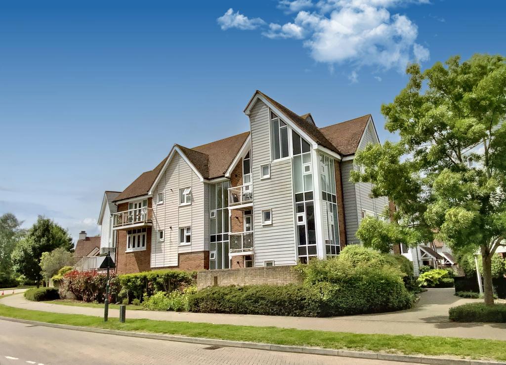 Niagara Close, Kings Hill ME19 2 bed apartment £1,450 pcm (£335 pw)