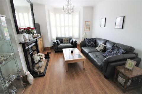 170 Station Road, Crayford, Dartford, DA1 3QQ