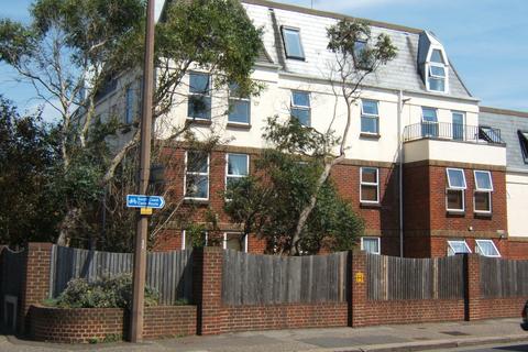 1 bedroom apartment to rent, Victoria Drive