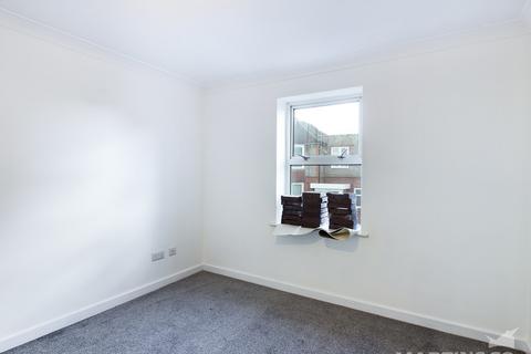 1 bedroom apartment to rent, Victoria Drive