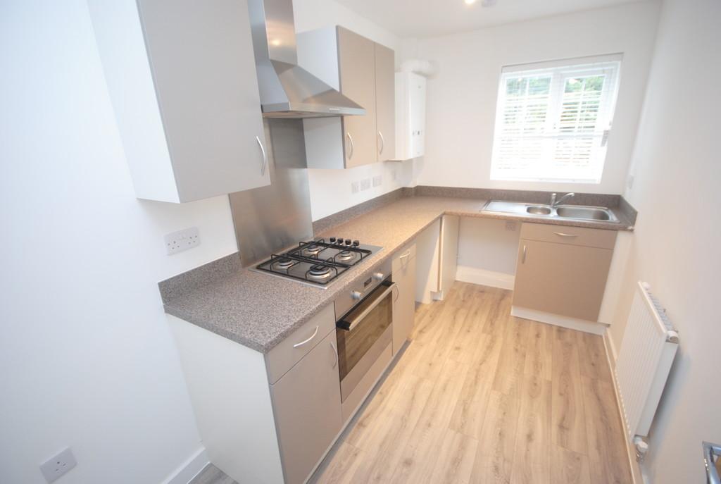Shakespeare Drive, Penkridge, Stafford 2 bed apartment £675 pcm (£156 pw)
