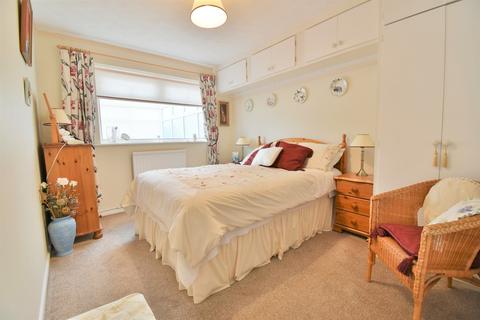 142 Ashtree Road, Barton Under Needwood, Burton-on-trent, DE13 8LL