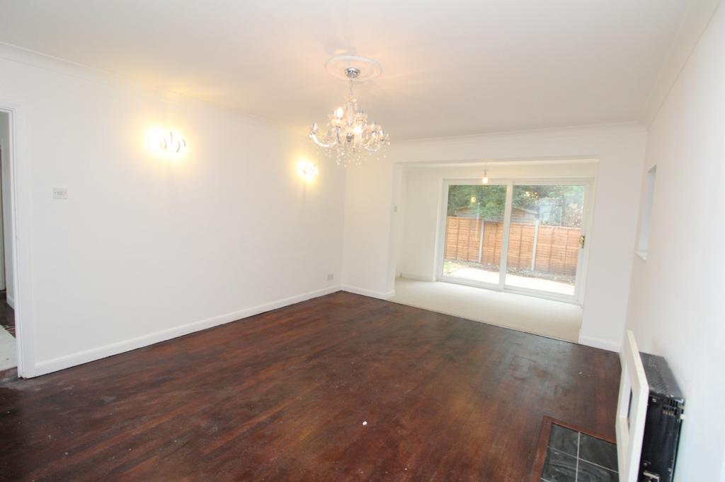 Clarendon Way, Chislehurst, BR7 4 bed detached house £3,300 pcm (£762 pw)
