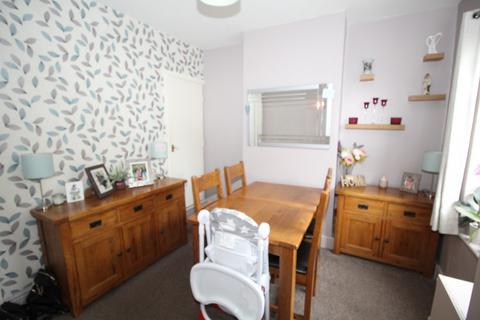 3 bedroom terraced house for sale, Park Avenue, Normanton