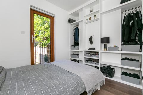 10b Acton Lane, London, NW10 8TS