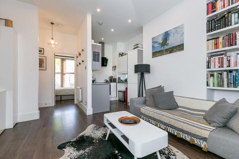 10b Acton Lane, London, NW10 8TS
