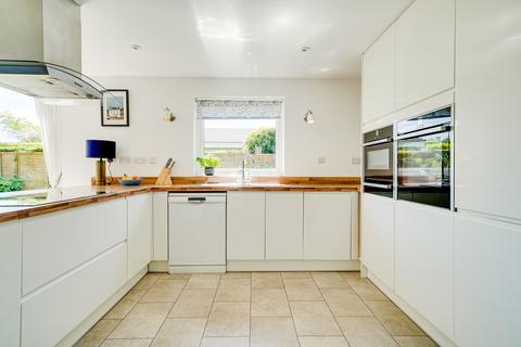 11 Bendyshe Way, Barrington, Cambridge, CB22 7RS