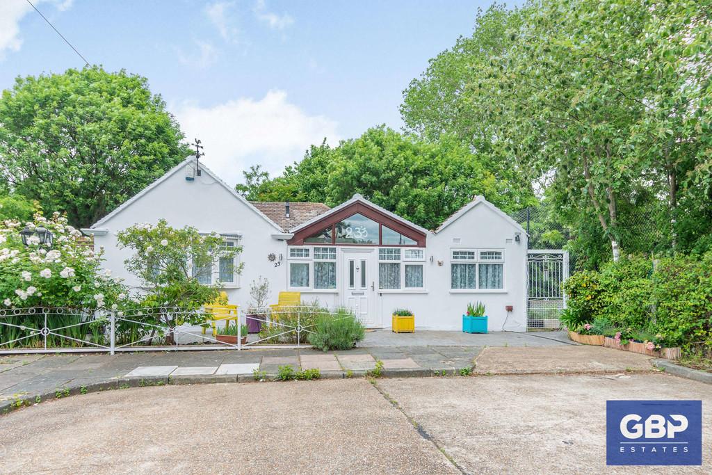 Rossall Close, Hornchurch 4 bed detached bungalow £675,000
