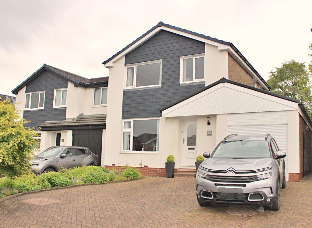 Mercer Crescent, Helmshore BB4 4RG 3 bed detached house £315,000