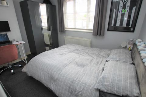 17 Heath Road, Crayford, Dartford, DA1 3NP