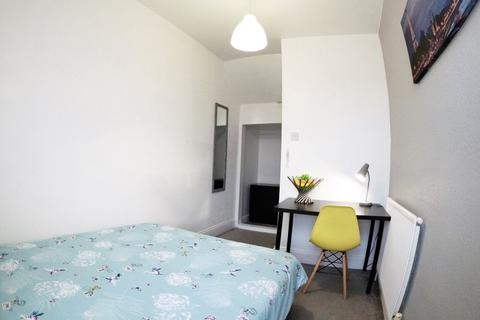 1 bedroom in a house share to rent, 16 Eastbourne Street Monks Road, Lincoln, Lincolnshire, LN2 5BW, United Kingdom