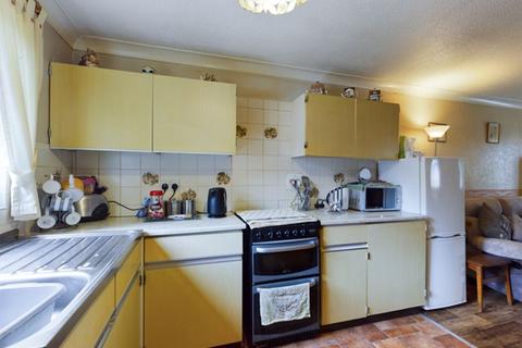 2 bedroom townhouse for sale - Cae Celyn, Brewery Road, Carmarthen