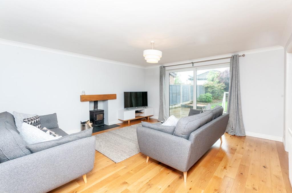 Doeford Close, Culcheth, Warrington, WA3 4 bed detached house £565,000