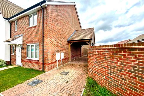 3 bedroom semi-detached house to rent, Goddard Crescent, Wokingham, Berkshire, RG40