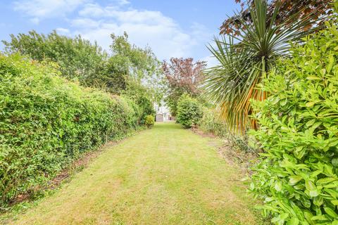 38 Castle Road, Rayleigh, SS6 7QF