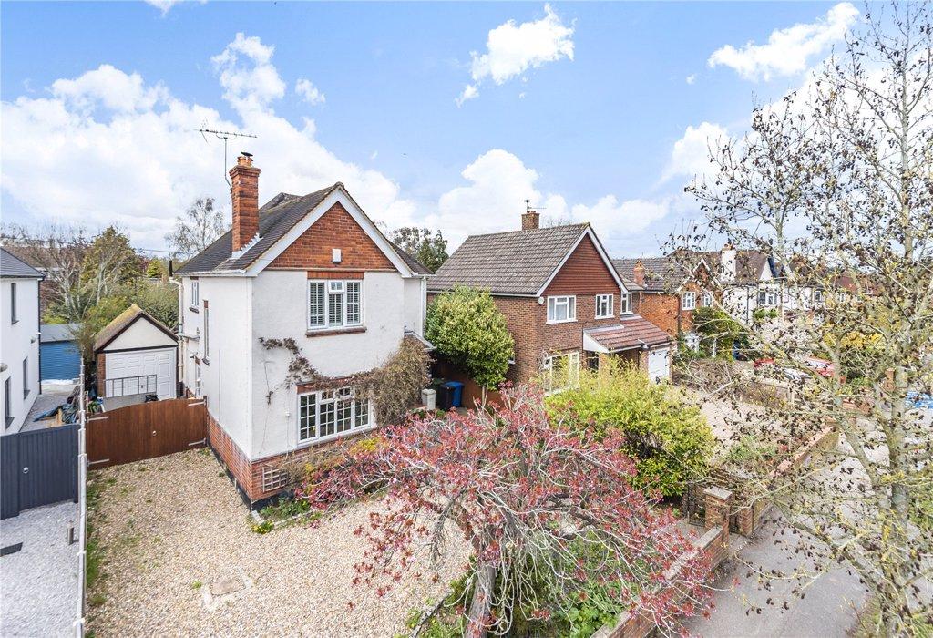 Oaken Grove, Maidenhead, Berkshire 4 bed detached house £850,000