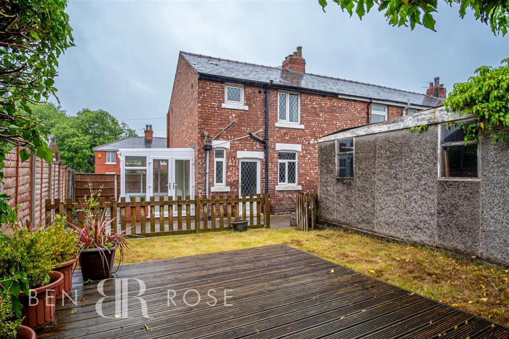Balshaw Road, Leyland 3 bed terraced house £140,000