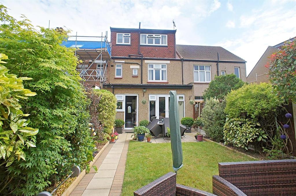 Normanshire Drive, Chingford 4 bed house £670,000