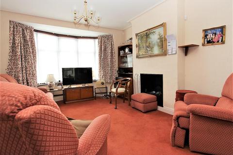 95 Ainslie Wood Road, London, E4 9BX