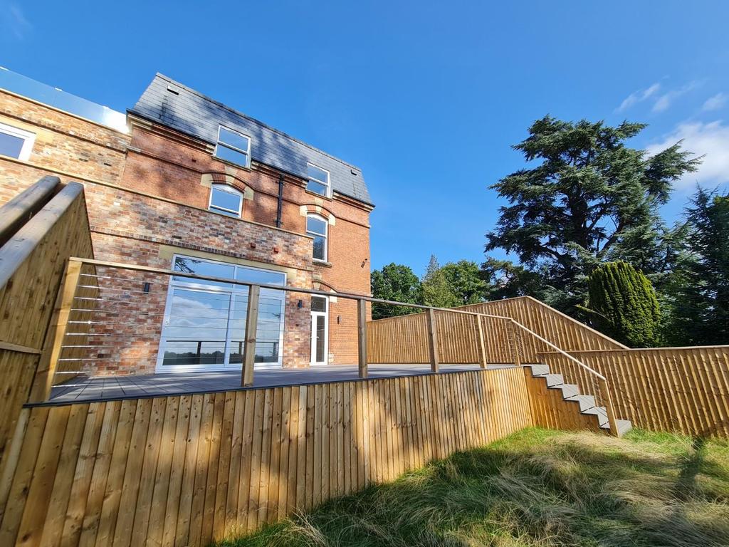 No.1 'The East Wing', Graftonbury Court, Graftonbury Lane, Hereford 4