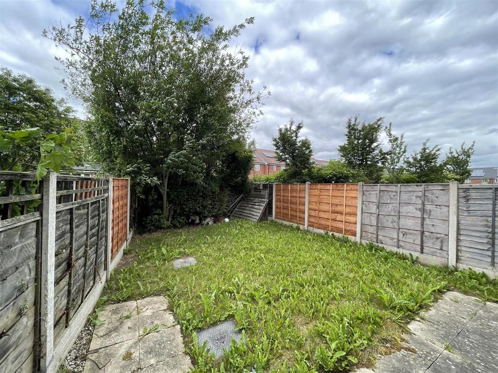 Kempster Gardens, New Broughton, Salford 4 bed end of terrace house £