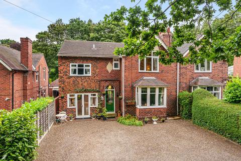 5 bedroom semi-detached house for sale, Bradford Road, Wakefield, West Yorkshire