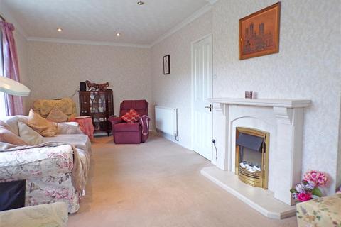 17 Ashdene Road, Bicester, OX26 2BH