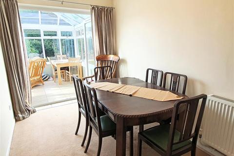 17 Ashdene Road, Bicester, OX26 2BH