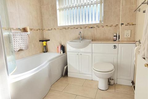 17 Ashdene Road, Bicester, OX26 2BH