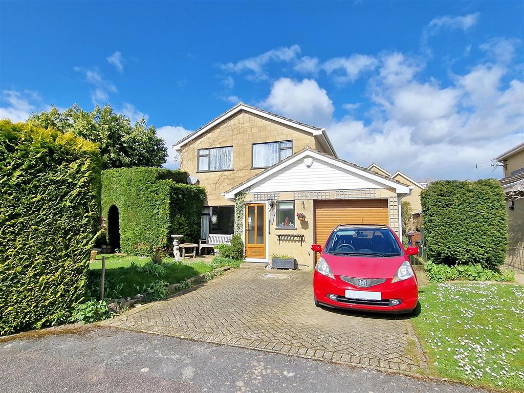 Ash Grove, Chesterton, Bicester, Oxfordshire 4 bed detached house £489,950