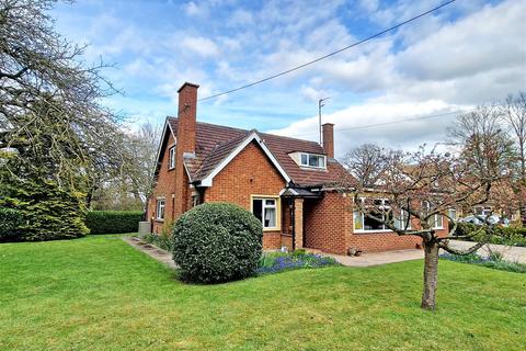 Old Paddock Bicester Road, Launton, Bicester, OX26 5DP