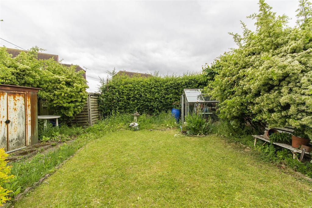 Sycamore Close, Bolsover, Chesterfield 3 bed detached house £189,950