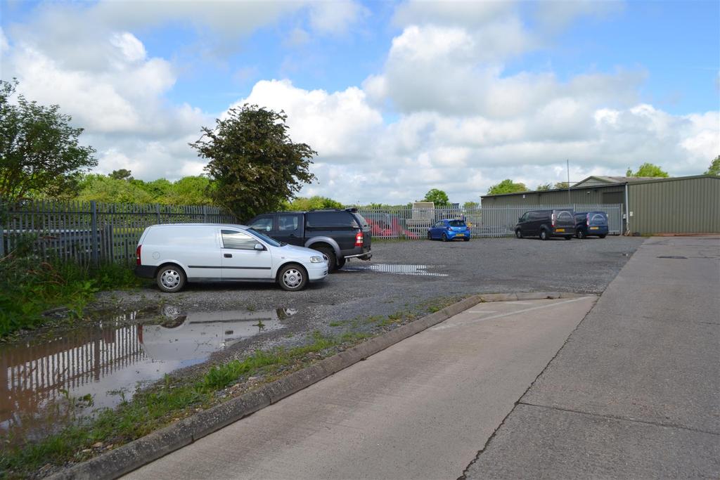 Welham Road, Great Bowden, Market... Land £1,113 pcm (£257 pw)