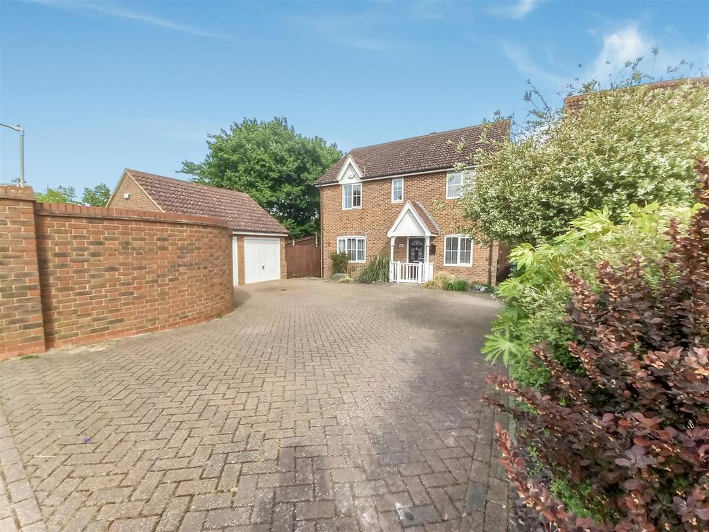 Flamingo Drive, Herne Bay 4 bed detached house £595,000