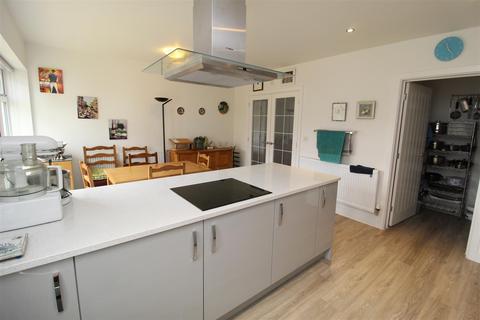 4 bedroom detached house to rent - Holland Drive, Exeter