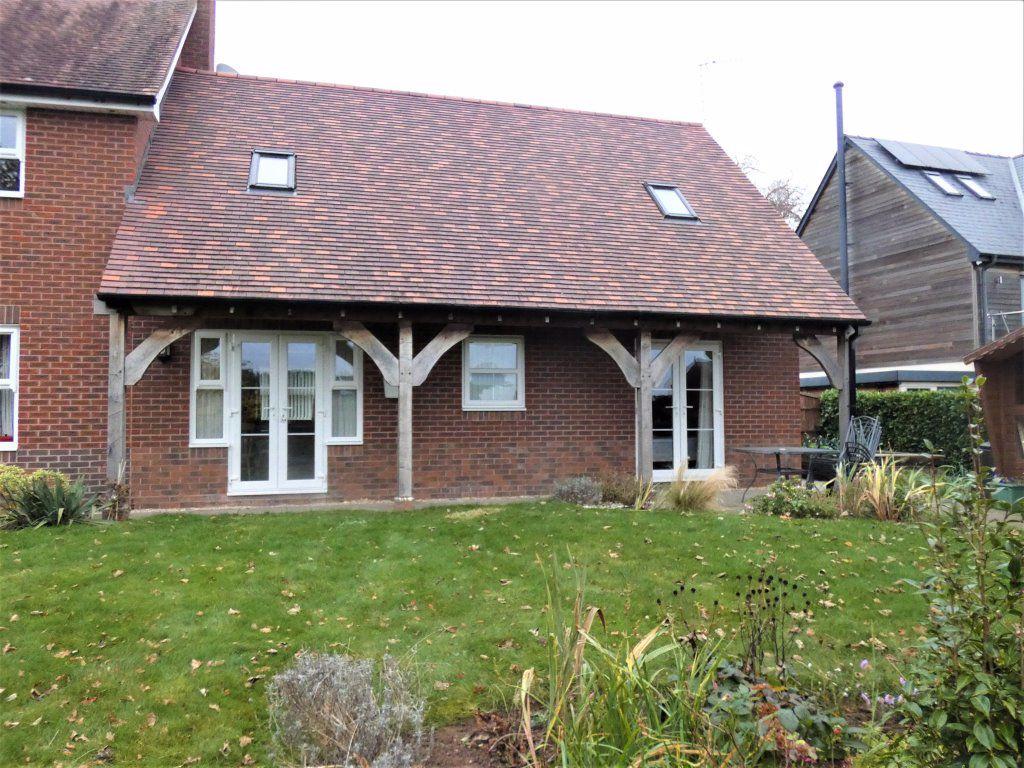 Hampton Park Road, Hereford, HR1 1SJ 1 bed bungalow £725 pcm (£167 pw)