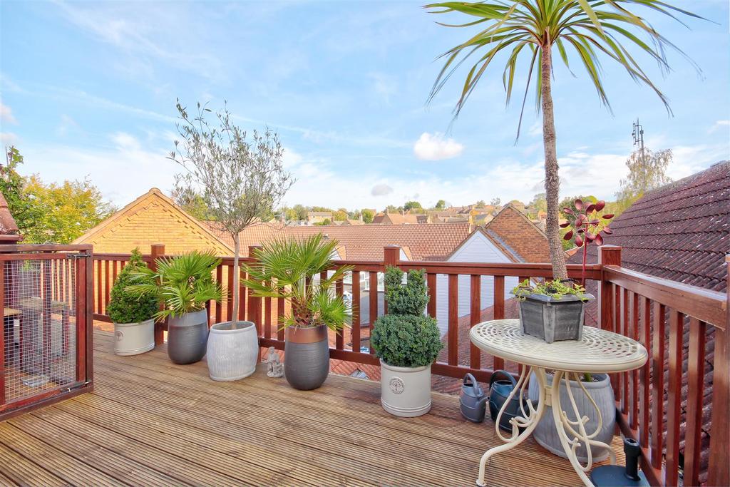 034 roof terrace.jpg